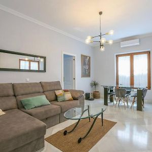 Riverwalk Suites - Puente Triana